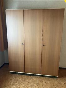 Abbildung: Kleiderschrank